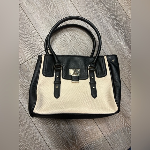 Mossimo Supply Co. Handbags - Mossimo Elegant Black and Cream Handbag